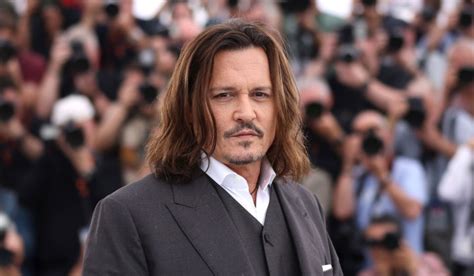 J­o­h­n­n­y­ ­D­e­p­p­’­i­n­ ­C­a­n­n­e­s­ ­B­a­ş­r­o­l­ ­O­y­u­n­c­u­s­u­ ­‘­J­e­a­n­n­e­ ­d­u­ ­B­a­r­r­y­’­ ­Y­u­r­t­i­ç­i­ ­D­a­ğ­ı­t­ı­m­a­ ­Ç­ı­k­t­ı­